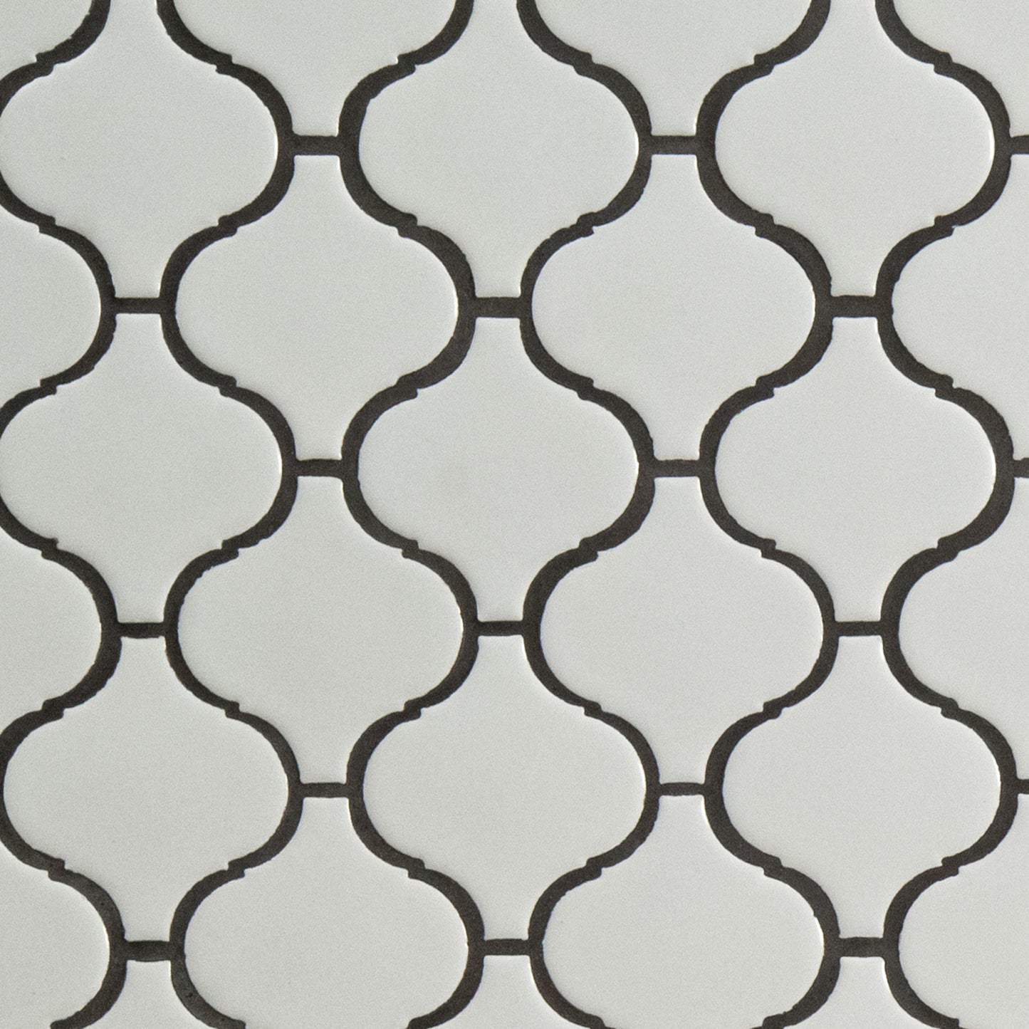 WHITE GLOSSY ARABESQUE 6MM