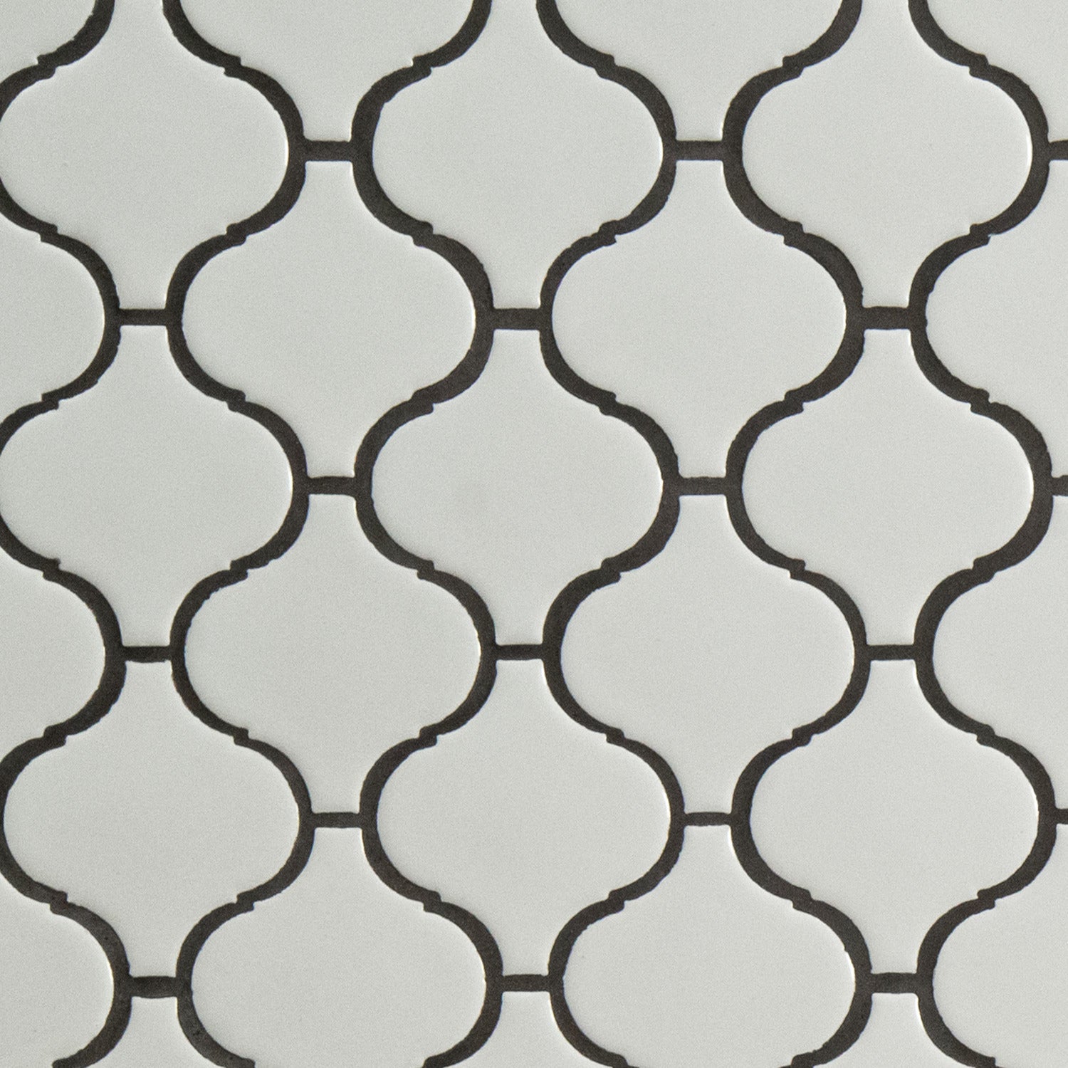 WHITE GLOSSY ARABESQUE 6MM