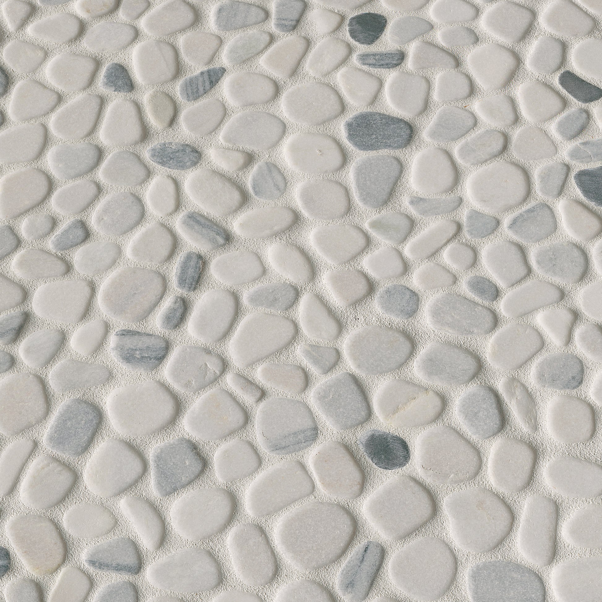 BLACK AND WHITE PEBBLES MESH BACKED
